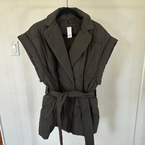 GAP PUFFER VEST